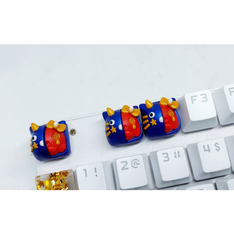 Keycap resin Kitty Evil clone tone dương đỏ trang trí bàn phím cơ gaming