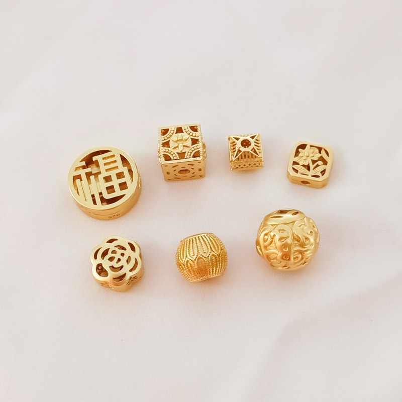 Charm bead Vòng Rỗng Ba Chiều Mặt Nhám Màu Vàng Đồng Cổ Điển Họa Tiết Hoa Cúc Mùa Thu