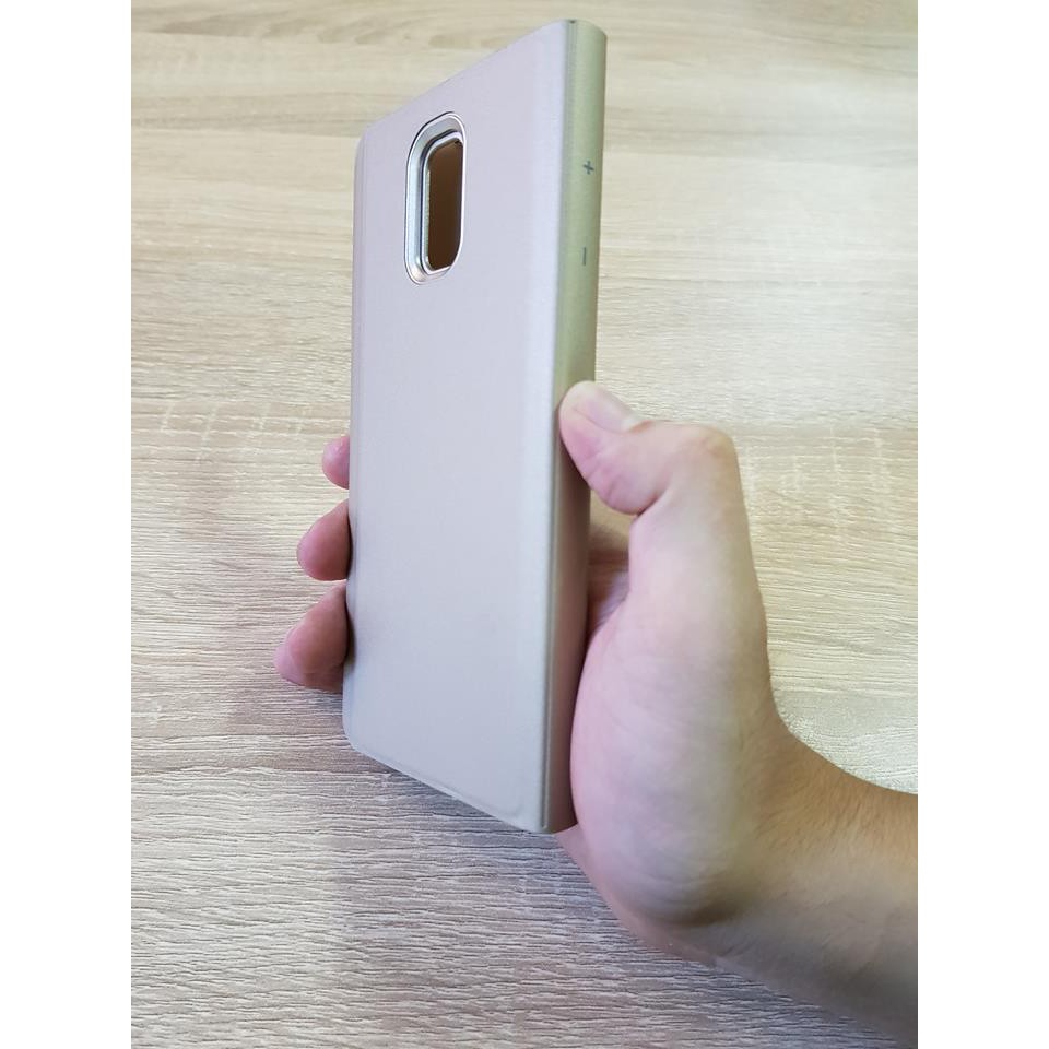 Bao da Clear view Standing Samsung J7+