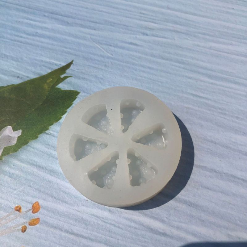 Khuôn Silicone Làm Bánh / Xà Phòng / Nến Hình Miếng Phô Mai