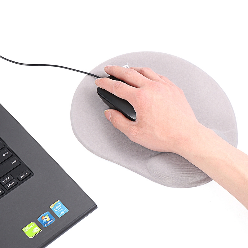 Comfortable Mouse Pad Mat with Gel Wrist Rest / Support Protect Desk Mouse Pad / Non Slip Mice Mat