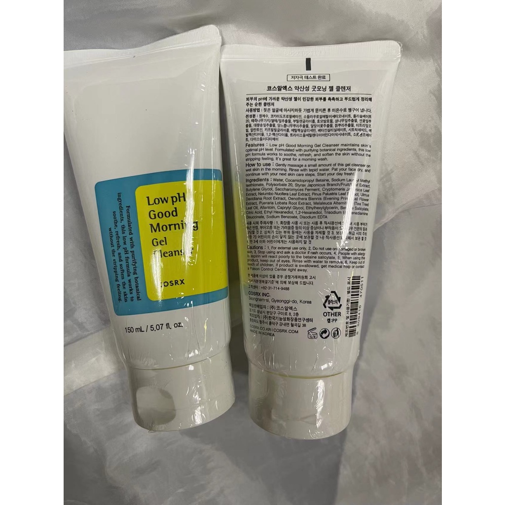 Sữa rửa mặt dạng gel COSRX 150ml chiết xuất trà xanh độ pH thấp sử dụng buổi sáng