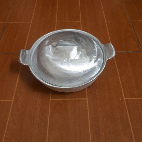 Tộ gang đúc kho thịt cá 21cm ( số 4 )