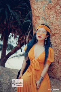 ĐẦM MAXI VÀNG CỘT NƠ NGỰC