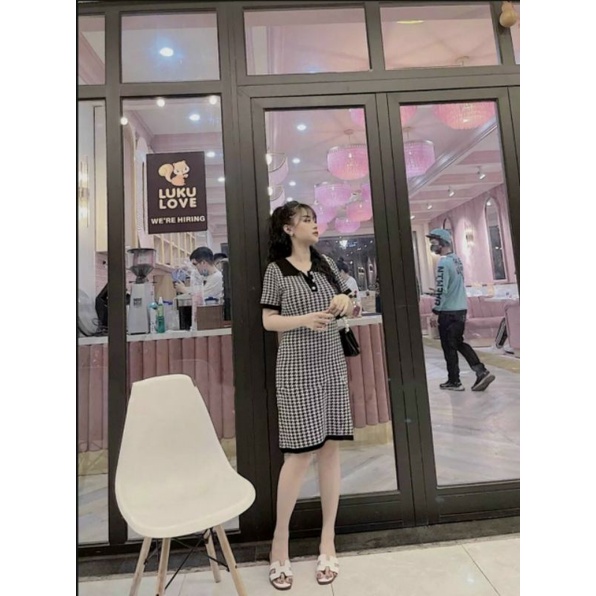 Đầm len cổ bẻ