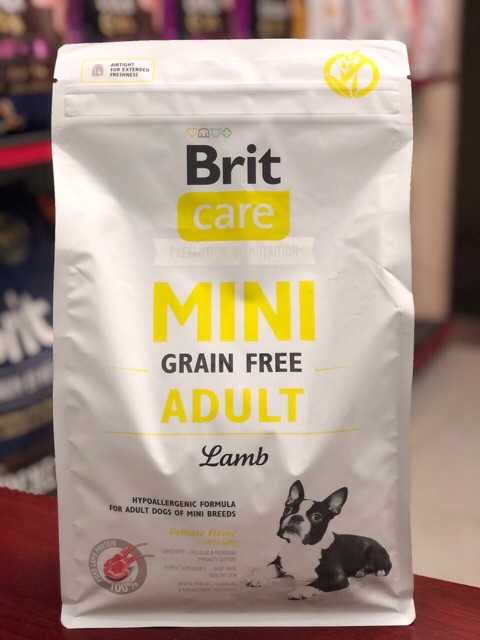 Thức ăn cho chó giống nhỏ trên 1 tuổi vị cừu túi 2kg - Brit Care grain-free adult lamb 2kg