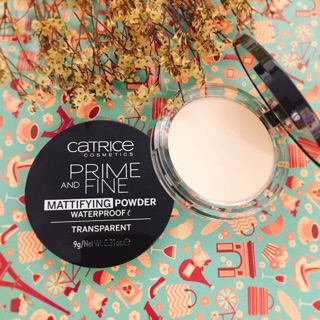 Phấn phủ chống thấm nước Catrice Gesichtspuder Prime And Fine Mattifying Powder Waterproof Translucent
