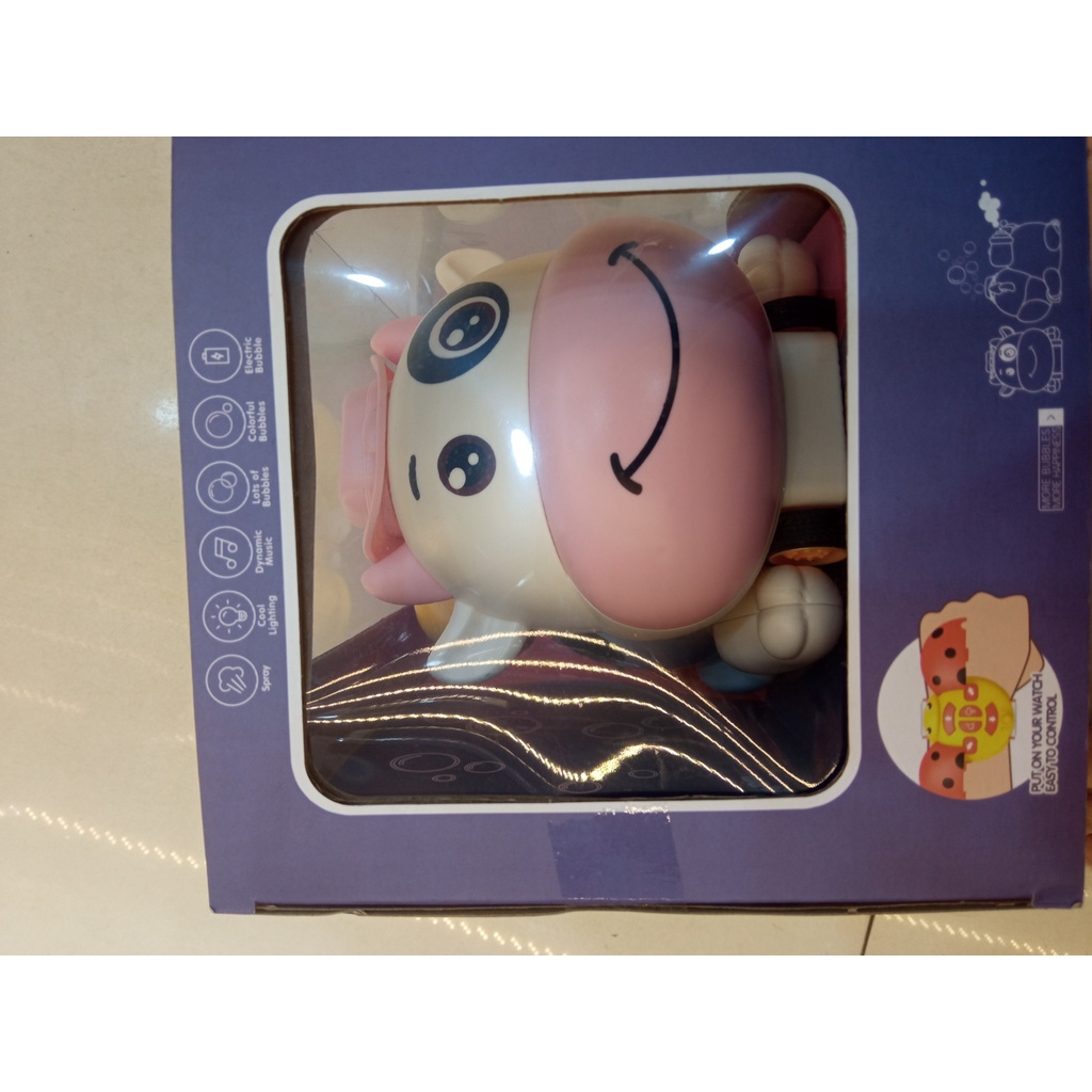 Đồ chơi xe chạy thổi bong bóng hình con bò có remote đeo tay