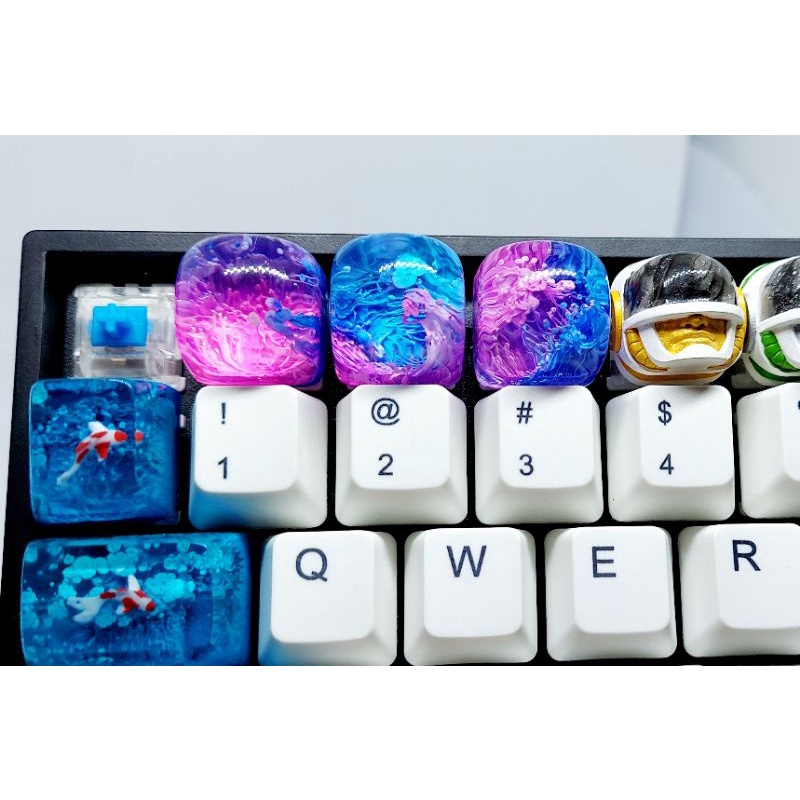 Keycap DOM artisan tone xanh hồng trang trí bàn phím cơ.