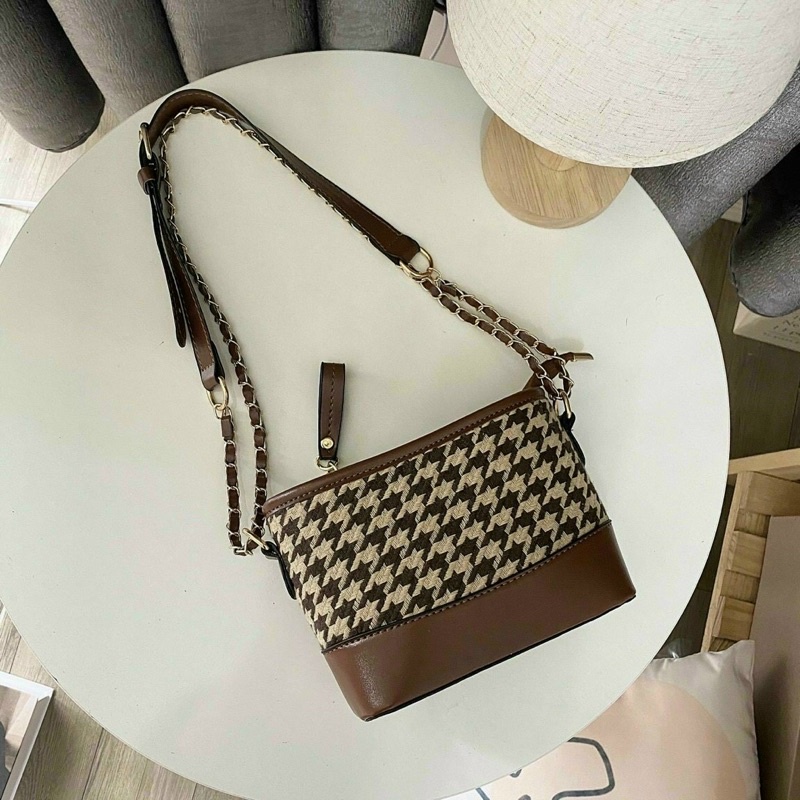 Túi hobo ziczac dạ đeo hai kiểu về hàng