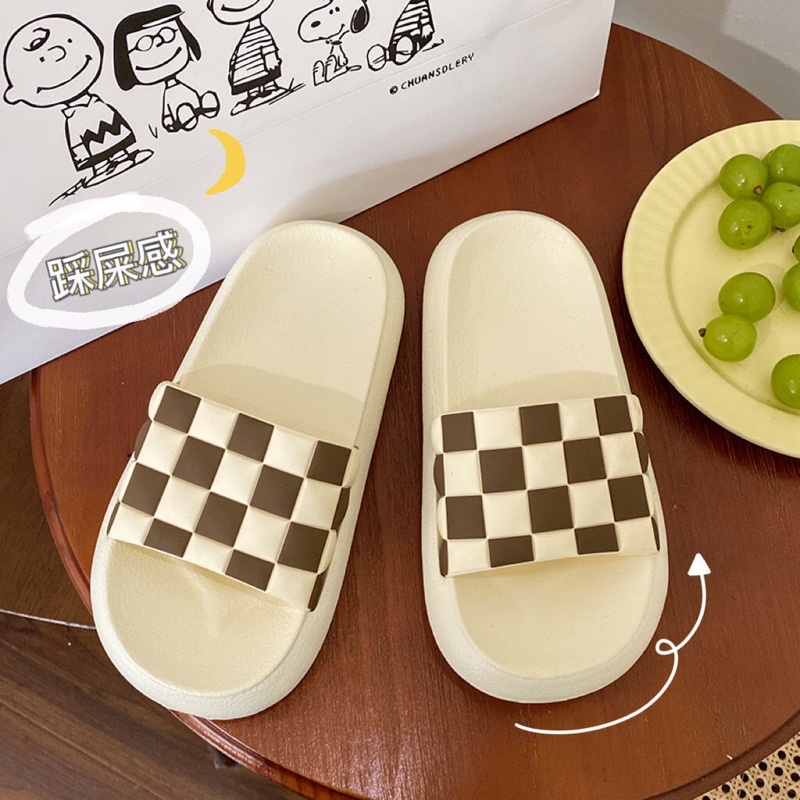 Dép quai ngang nữ hoạ tiết caro