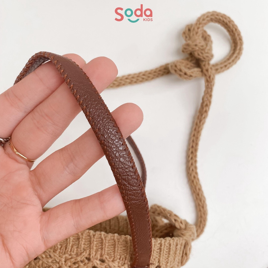 Túi giả cói cho bé SODA KIDS đính gấu kèm quai đeo chéo, phong cách Hàn Quốc