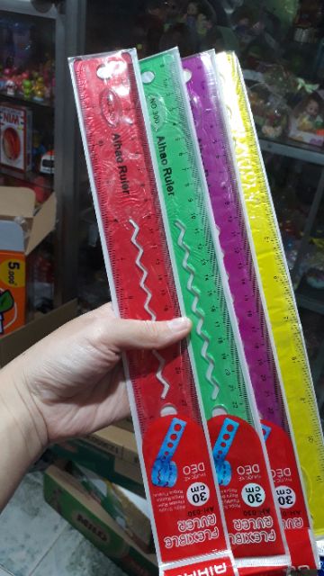 Thước kẻ dẻo dày dài 20 cm / 30 cm