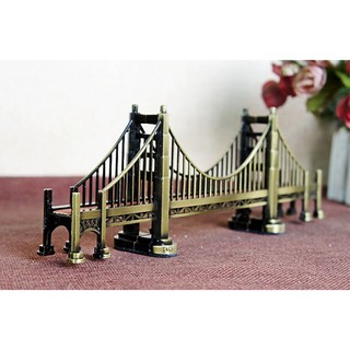 Mô hình cầu cổng vàng (Golden gate bridge) trang trí độc đáo (25x4x8,5cm)
