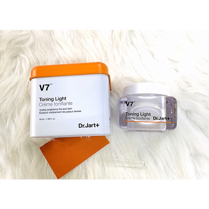 KEM DƯỠNG TRẮNG DA NÂNG TONE V7 TONIGHT LIGHT 50ml