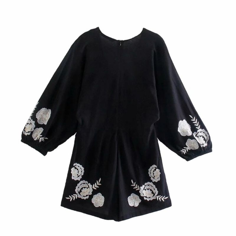 JUMSUIT ĐEN THÊU HOA HÀNG XUẤT XỊN ZR