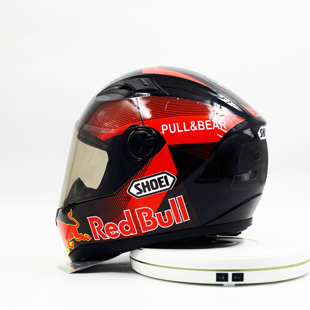 Mũ bảo hiểm fullface AGU đen bóng lên tem decal Redbull siêu ngầu