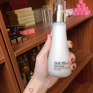 Sữa dưỡng nước thần Su:m37 130 ml