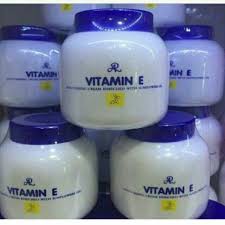 Dưỡng thể vitamin E Aron thái lan