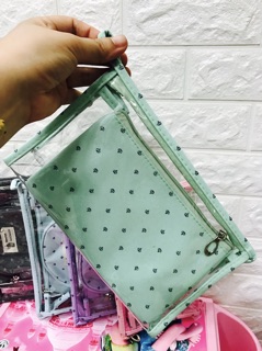 Túi du lịch trong suốt