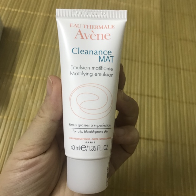 Nhũ tương giảm nhờn mụn da nhạy cảm Avene Cleanance Mat Emulsion 40ml