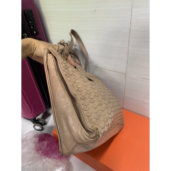 Túi xách tay da đan thơm
