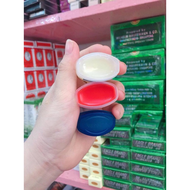 DƯỠNG MÔI THÂM VASELINE ROSY LIPS.