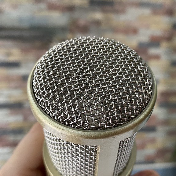 [GIÁ TỐT] Micro Thu Âm AQTA AQ 220 - Micro Hát Karaoke - Livestream Cao Cấp (Giao màu ngẫu nhiên)