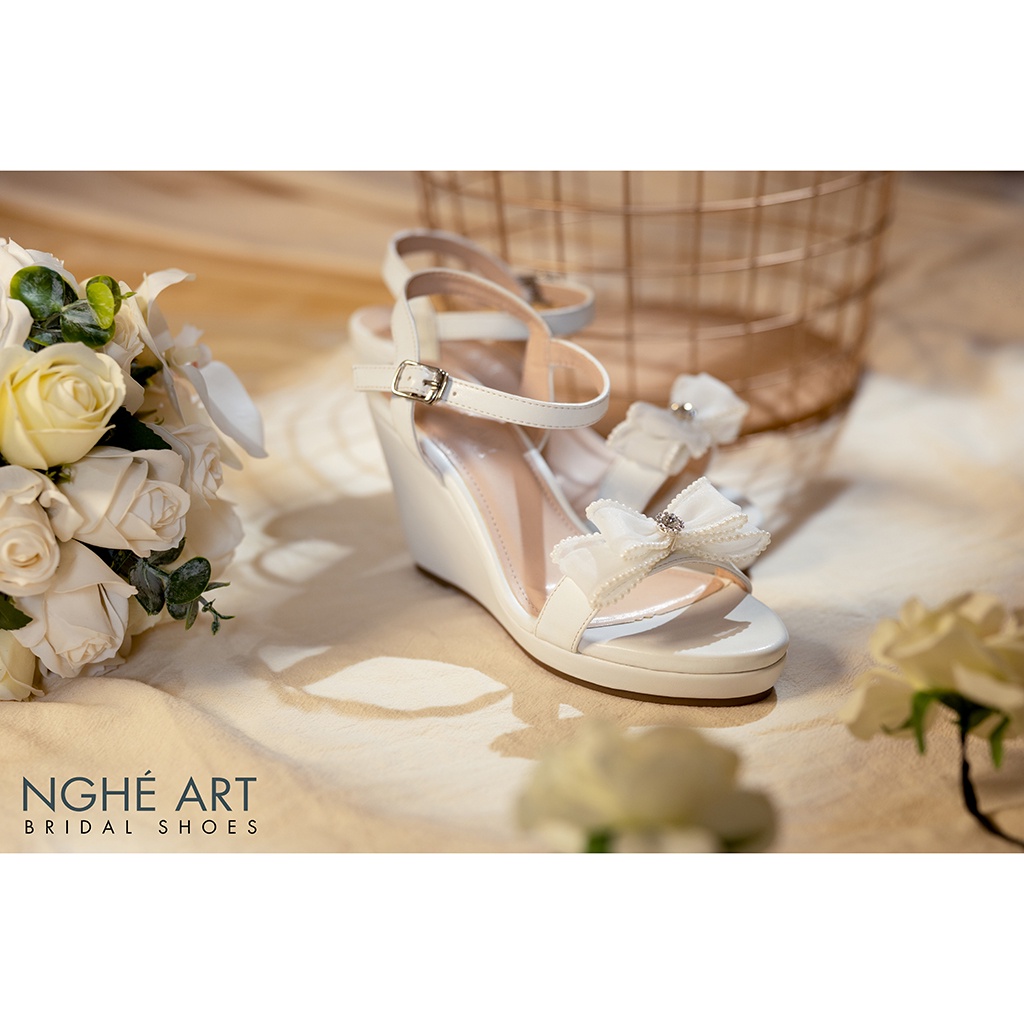Giày cô dâu Nghé Art đế xuồng đính nơ 376