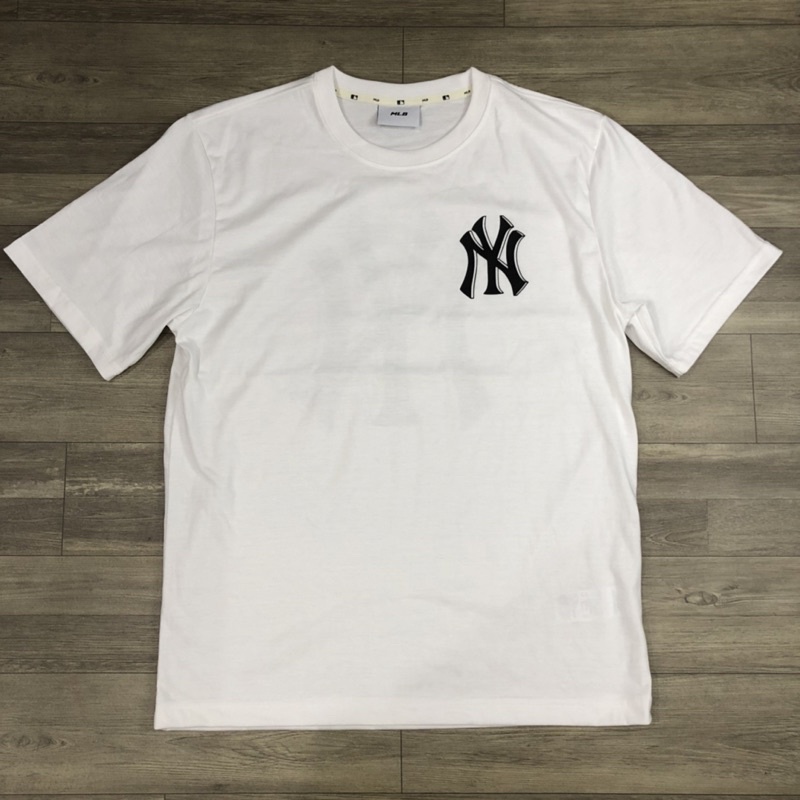 Áo phông MLB-Black Logo NY VNXK dư xịn