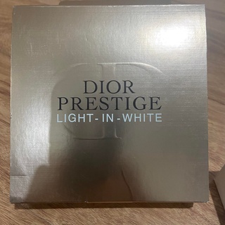 Set dưỡng trắng da Dior Prestige Light in White