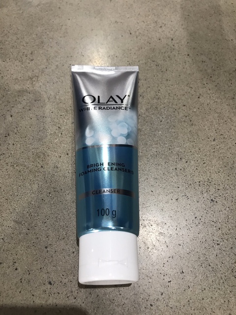 Sữa Rữa Mặt Dưỡng Trắng Da Olay White Radiance Brightening Foaming Cleanser 100g | BigBuy360 - bigbuy360.vn