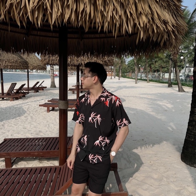áo sơ mi dừa đỏ cộc tay chất liệu lụa hàn nhập khẩu chống nhăn