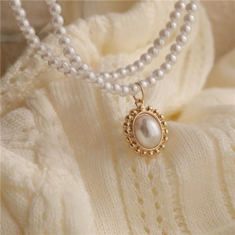 Vòng choker hạt trai phong cách tiểu thư vintage