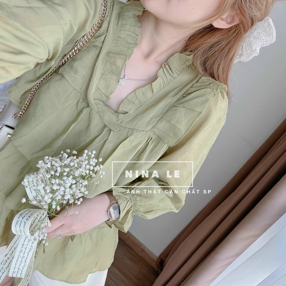 Sét Đùi Nữ Áo Cổ V Tay Dài Bèo Cổ Và Quần Ford Ngắn Đáng Yêu