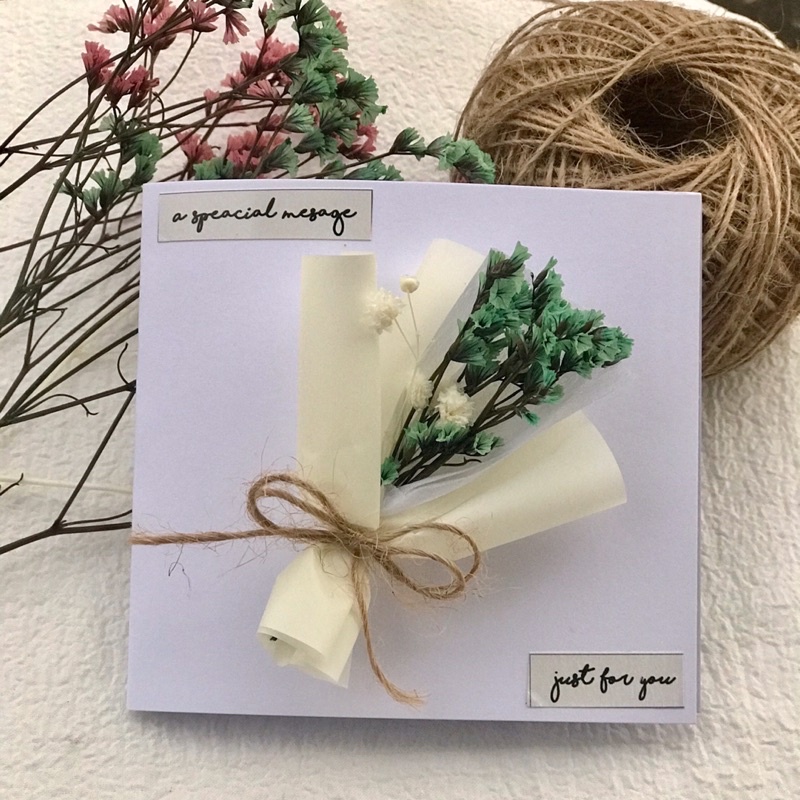 Thiệp hoa khô làm quà tặng handmade by Mihalen