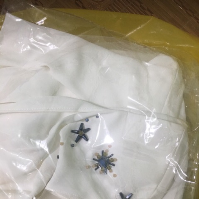 Quần size M newtag