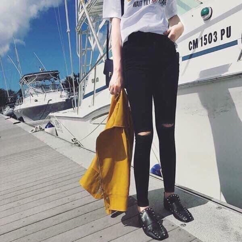 Quần jean trắng đen skinny rách ngang gối
