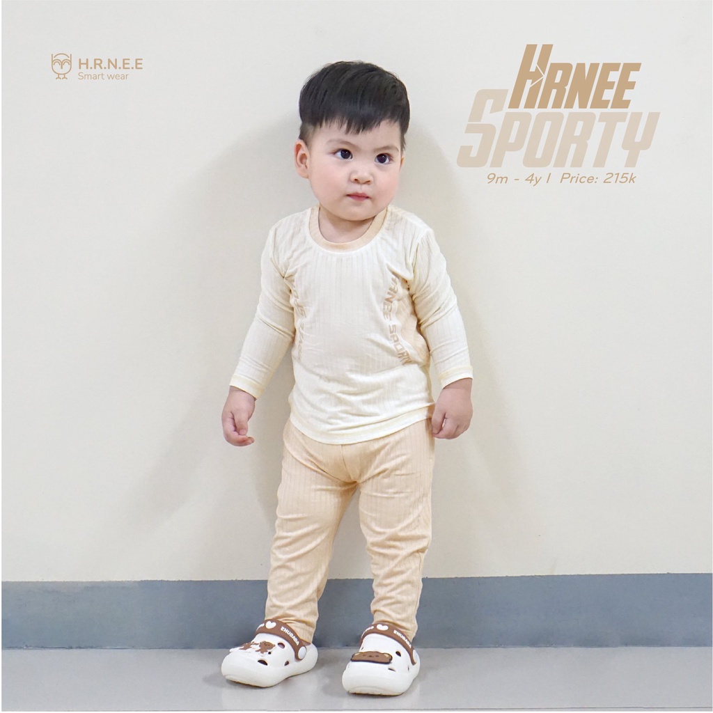 Bộ quần áo dài tay chất liệu sợi sồi cao cấp hãng HRNEE - Bộ sưu tập HRNEE Sporty