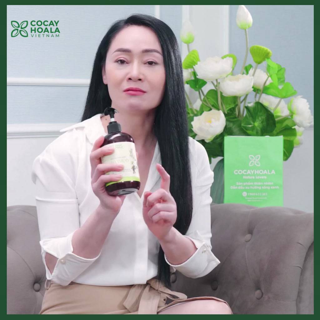 Dầu gội thảo dược Hà thủ ô Cân Bằng Sắc Tố Melanin Cocayhoala 300g | BigBuy360 - bigbuy360.vn