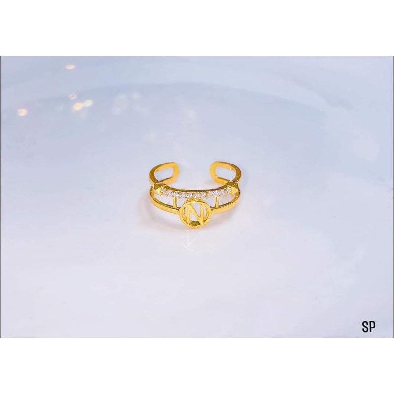 NHẪN CHỮ CÁI BẠC TA XI VÀNG