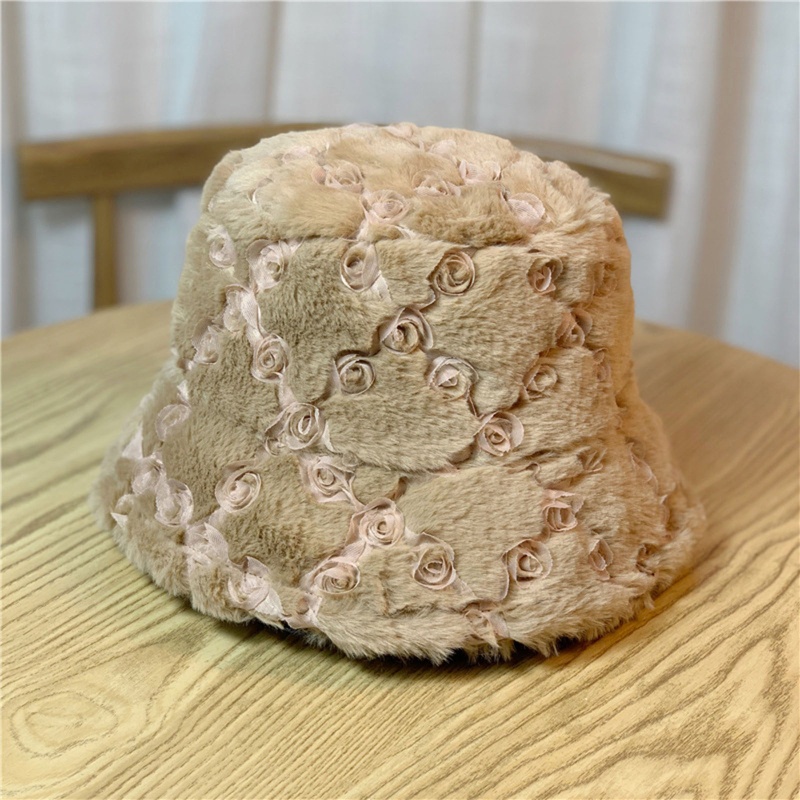 Mũ Tai Bèo Họa Tiết Hoa Hồng Giữ Ấm Thời Trang Đường Phố