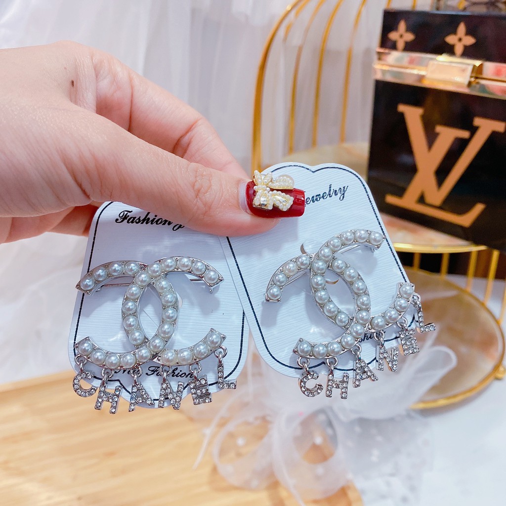 Cài áo ngọc trinh siêu đẹp