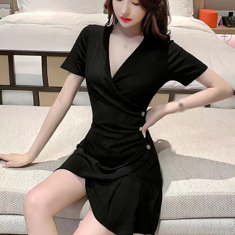 Đầm Đen Tay Ngắn Cổ Chữ V Thiết Kế Không Đồng Đều Xinh Xắn Thời Trang Dành Cho Nữ