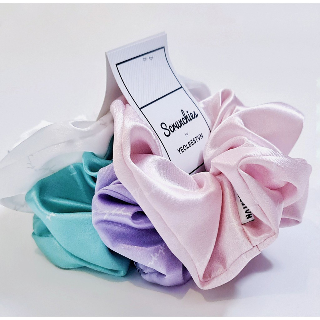 Túi canvas LOEY THE ARTIST 2020 (tặng kèm ví canvas mini - pouch cùng màu và một set 4 scrunchies)