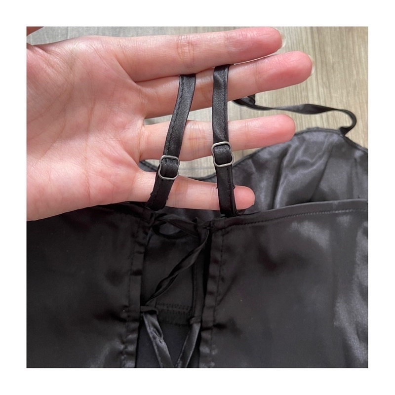 Áo dây đan lưng F21