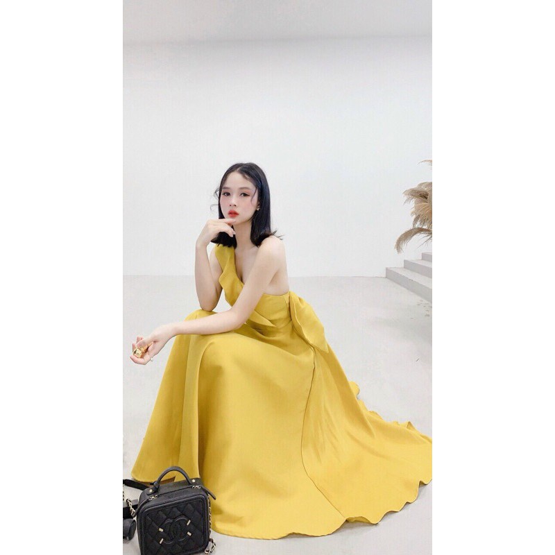 đầm xoè lệch vai nơ sau to