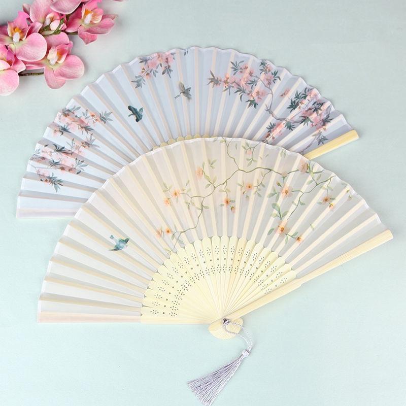 Quạt Xếp Vải Lụa In Hoa Anh Đào Kiểu Trung Hoa Dễ Thương Cho Nữ