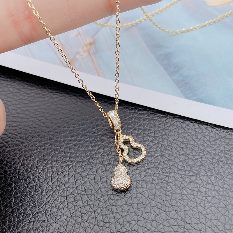 The cross-body necklace with a micro-diamond gourd pendant shows the temperament and catches the eye, the Korean trend Joker exquisite personality jewelry