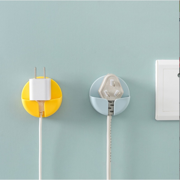 Móc dán tường treo phích cắm điện tiện dụng thiết kế đáng yêu 365